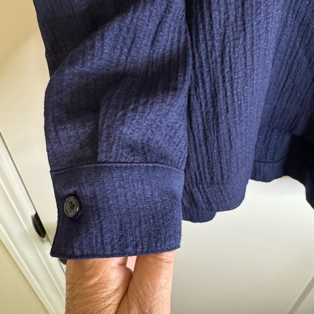 Chico’s Navy Tunic Top - Picture 2 of 6
